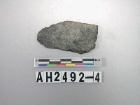 藏品(石矛殘件)的圖片
